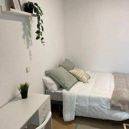 Juan Pantoja, Apartamento Para 2 En Metro Alvarado Madrid Kültér fotó