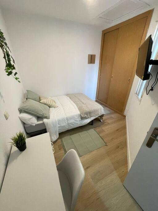 Juan Pantoja, Apartamento Para 2 En Metro Alvarado Madrid Kültér fotó